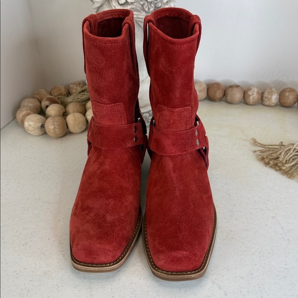 Jeffery Campbell/Waylon Harness Boot (Women)Tomato Red Size 7.5 NWOB - Picture 3 of 11